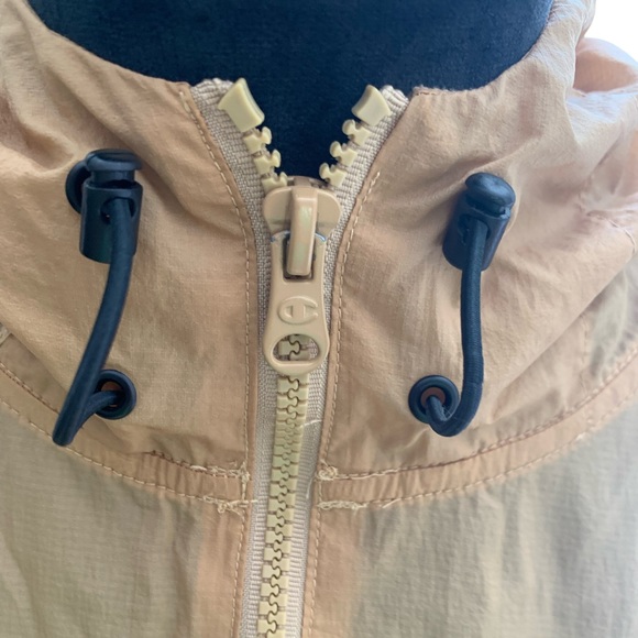 🔔 Gold Champion windbreaker - Picture 6 of 10